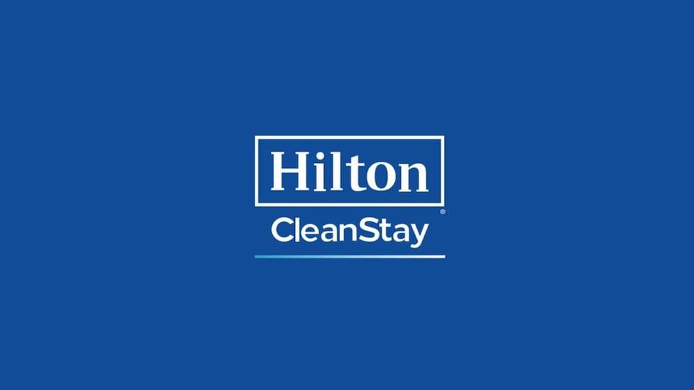 Home2 Suites By Hilton Iowa City Coralville Exterior photo