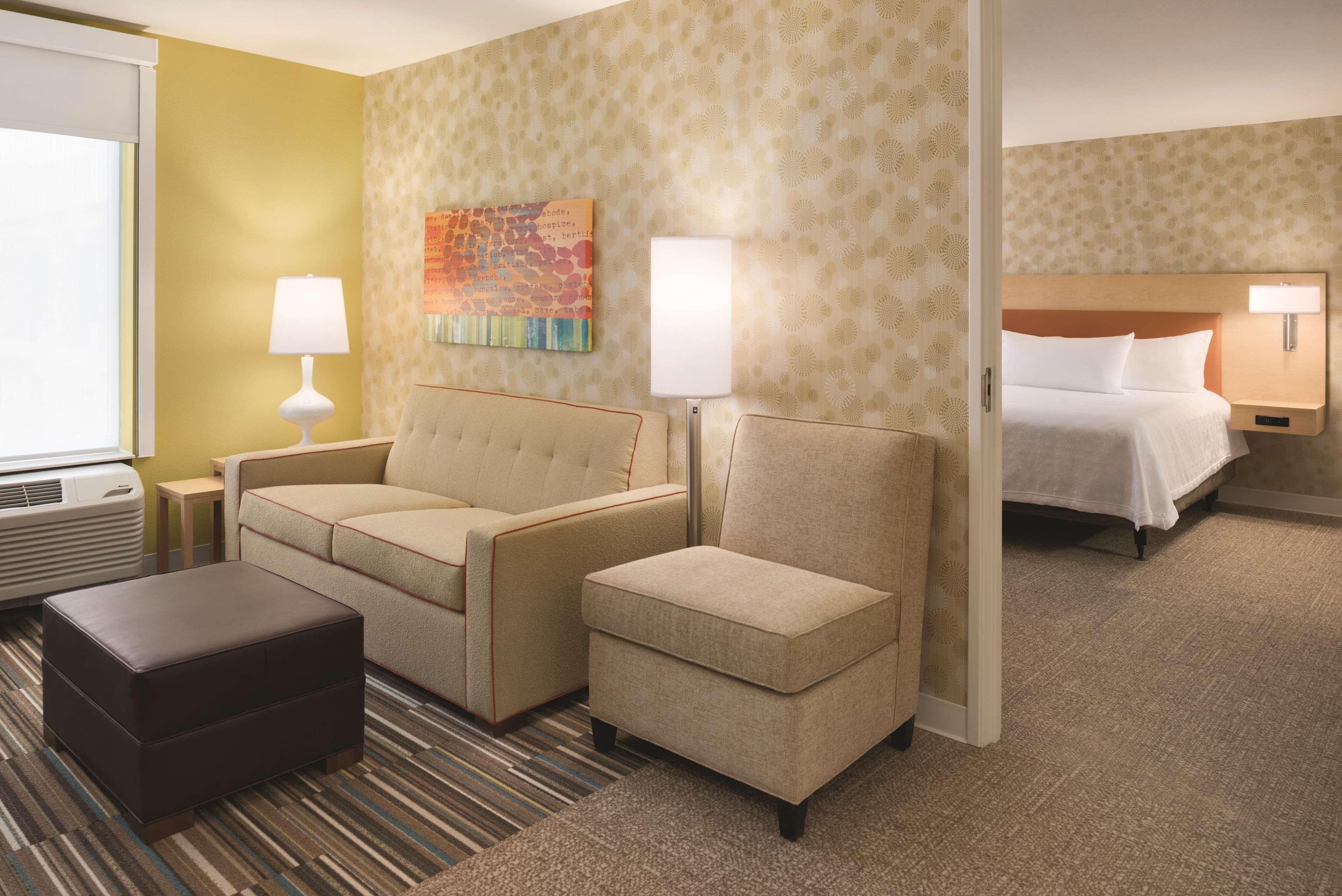 Home2 Suites By Hilton Iowa City Coralville Exterior photo