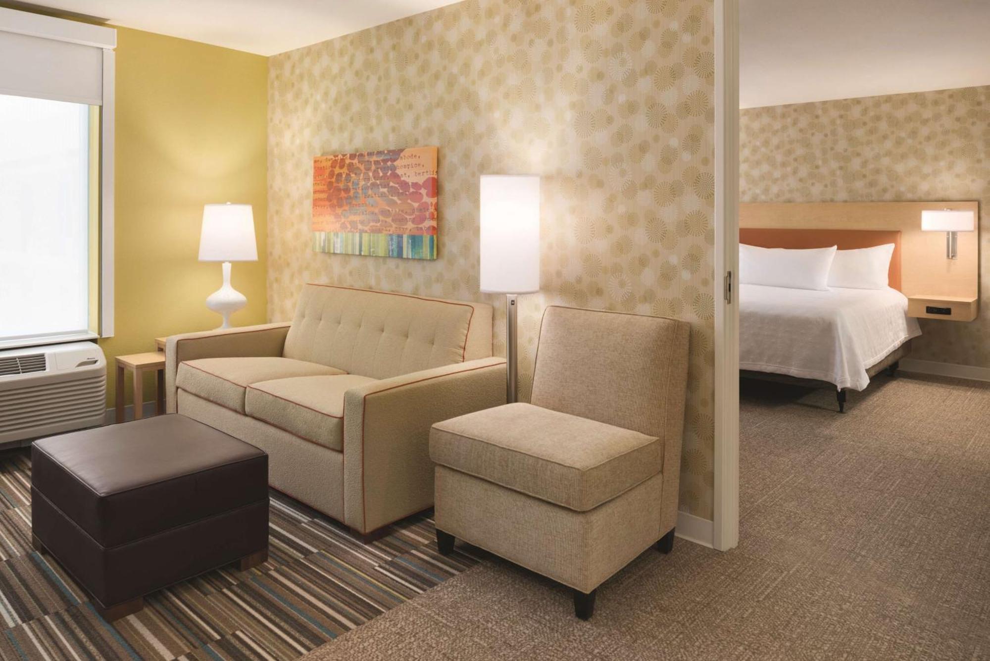 Home2 Suites By Hilton Iowa City Coralville Exterior photo