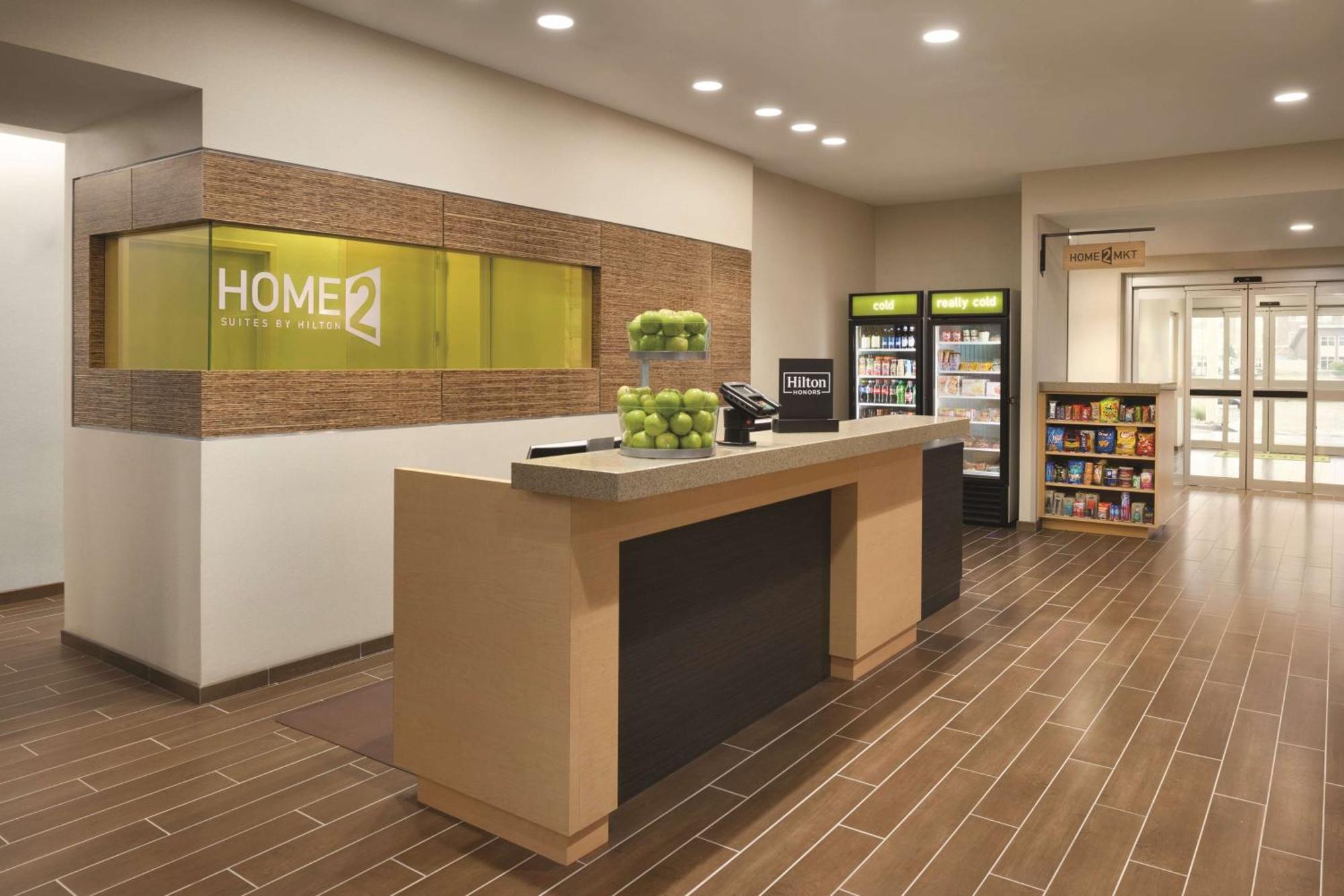 Home2 Suites By Hilton Iowa City Coralville Exterior photo